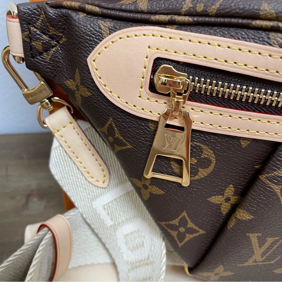 Louis Vuitton High Rise Bumbag - Picture 4 of 13